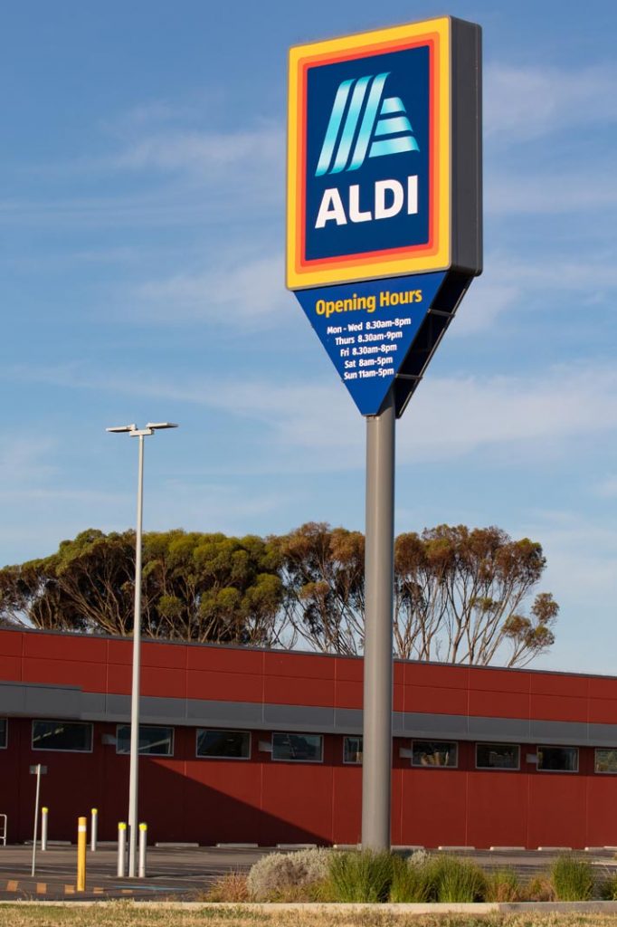 ALDI Adelaide Airport iPoles